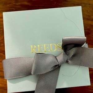 Reeds   New Pearl Earring and Necklace Set New In Box.   See Detail photo